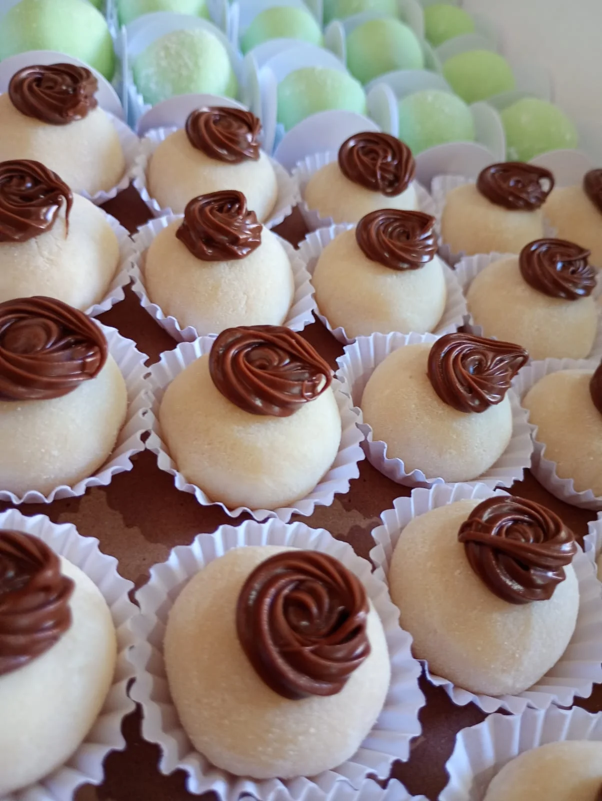 Brigadeiros Gourmet - Brigadeiros brancos, com nutella